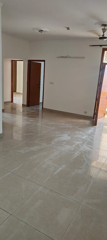 Building Lobby in 3 BHK Apartment at Jaipurias Sunrise Greens, Ahinsa Khand 1 – for Rent