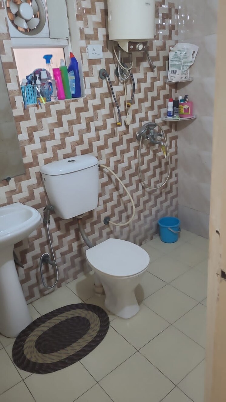 Attached Bathroom, ahinsa khand ii 2 Bedroom 1250 Sq.Ft. Apartment In Ahinsa Khand ii Ghaziabad 7997248