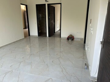 Room in 3 BHK Builder Floor at Ansal Sushant Lok I, Sector 43 – for Rent