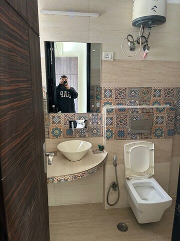 Bathroom in 3 BHK Builder Floor at Ansal Sushant Lok I, Sector 43 – for Rent