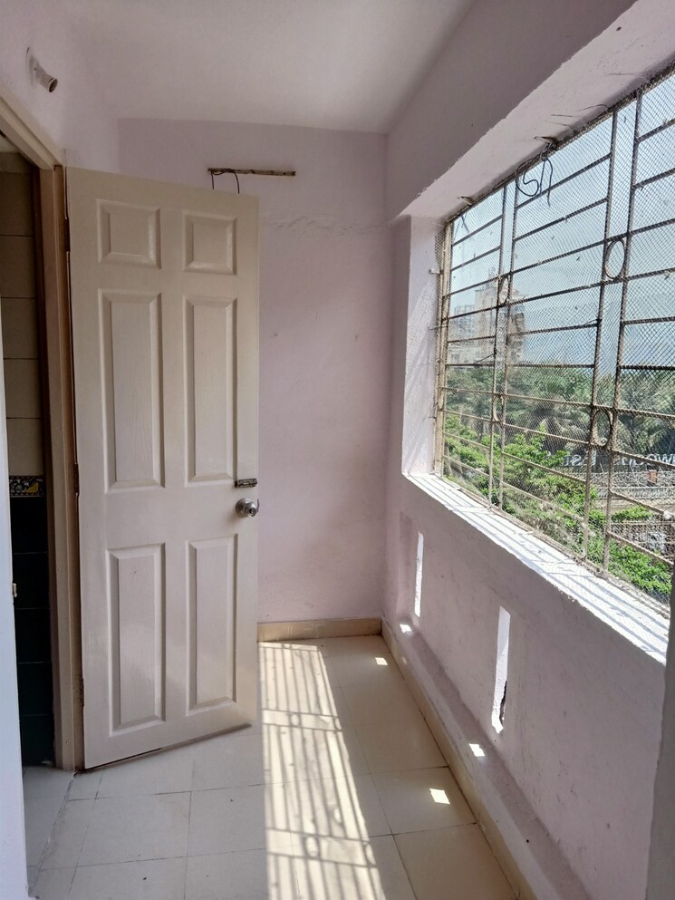 Balcony, om-shiv-darshan-apartment 3 Bedroom 1623 Sq.Ft. Apartment In Cbd Belapur Sector 15 Navi Mumbai 7997293