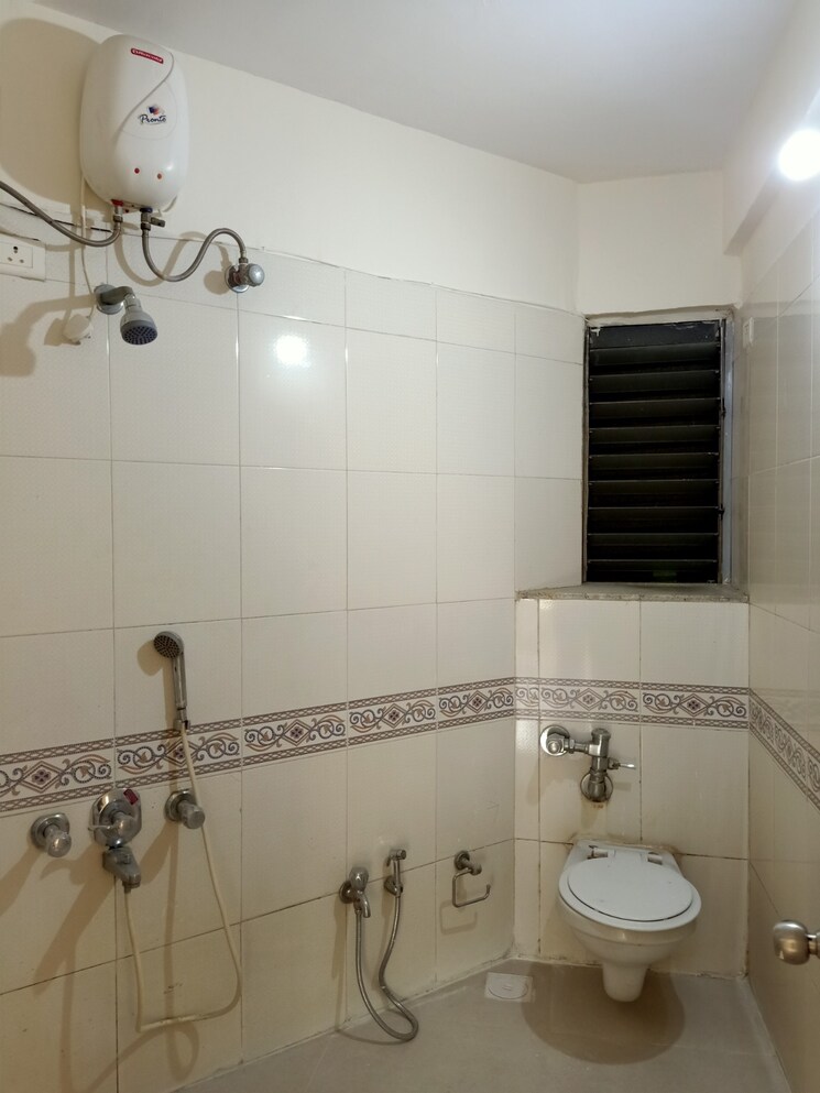 Bathroom, om-shiv-darshan-apartment 3 Bedroom 1623 Sq.Ft. Apartment In Cbd Belapur Sector 15 Navi Mumbai 7997293