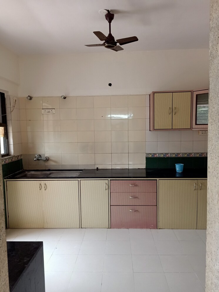Kitchen, om-shiv-darshan-apartment 3 Bedroom 1623 Sq.Ft. Apartment In Cbd Belapur Sector 15 Navi Mumbai 7997293