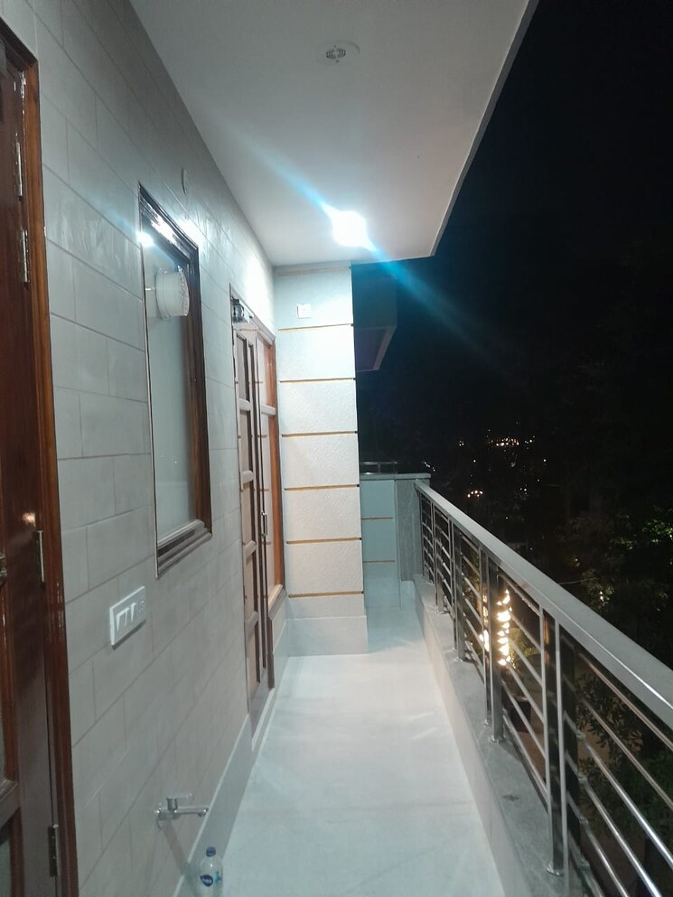 Master Bedroom, sector 23 3.5 Bedroom 1850 Sq.Ft. Builder Floor In Sector 23 Gurgaon 7997344