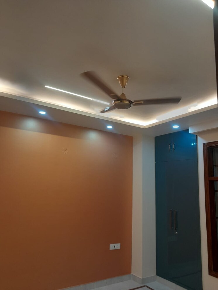 undefined, sector 23 3.5 Bedroom 1850 Sq.Ft. Builder Floor In Sector 23 Gurgaon 7997344