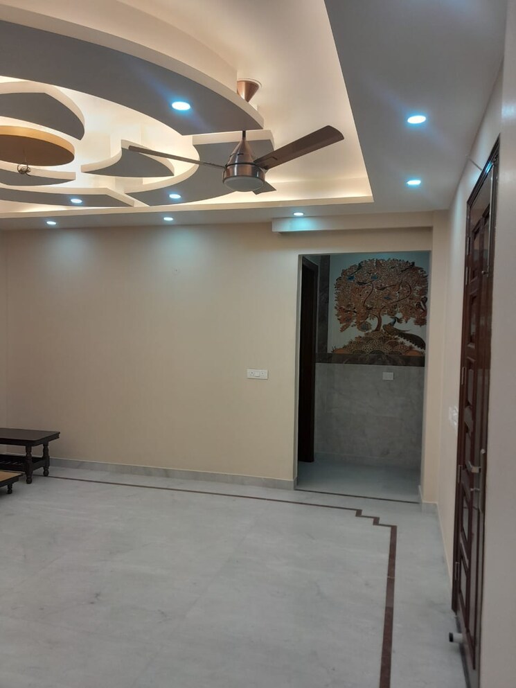 Master Bedroom, sector 23 3.5 Bedroom 1850 Sq.Ft. Builder Floor In Sector 23 Gurgaon 7997344