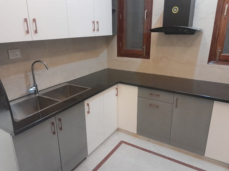 Kitchen, sector 23 3.5 Bedroom 1850 Sq.Ft. Builder Floor In Sector 23 Gurgaon 7997344