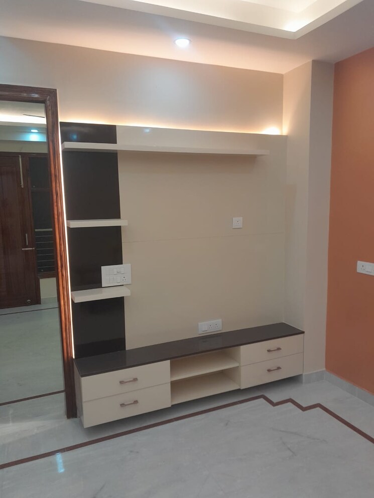 undefined, sector 23 3.5 Bedroom 1850 Sq.Ft. Builder Floor In Sector 23 Gurgaon 7997344