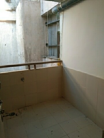 Balcony in 2 BHK Apartment at Alkapuri – for Rent