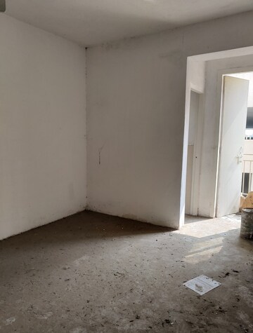 Room in 1 RK Apartment at Emaar Gurgaon Greens, Sector 102 – for Rent