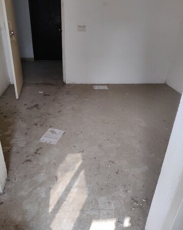 Room in 1 RK Apartment at Emaar Gurgaon Greens, Sector 102 – for Rent