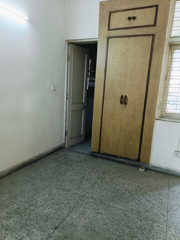 Room in 2 BHK Apartment at Ip Extension – for Rent