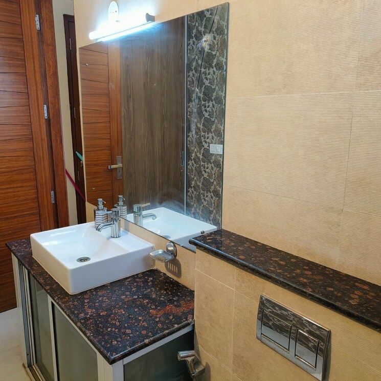 Bedroom, sushant-lok-2 4 Bedroom 500 Sq.Yd. Builder Floor In Sector 56 Gurgaon 7997549