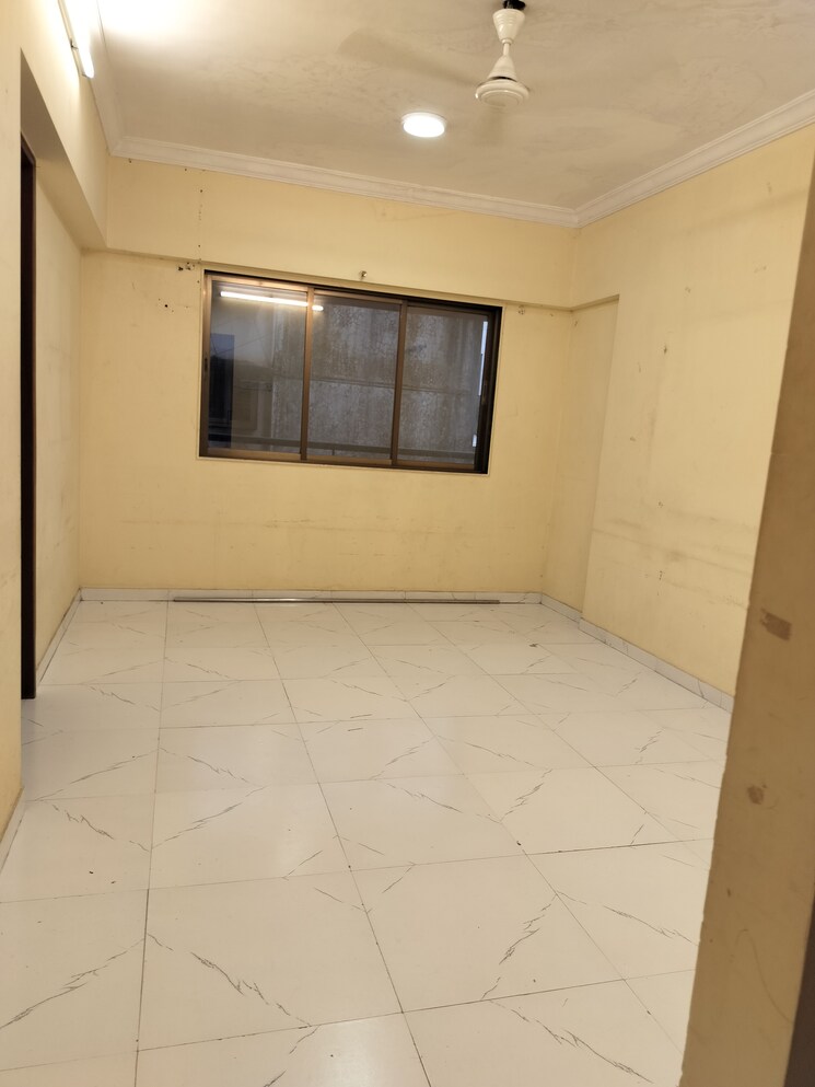 Room, khar west 3 Bedroom 1200 Sq.Ft. Apartment In Khar West Mumbai 7997562
