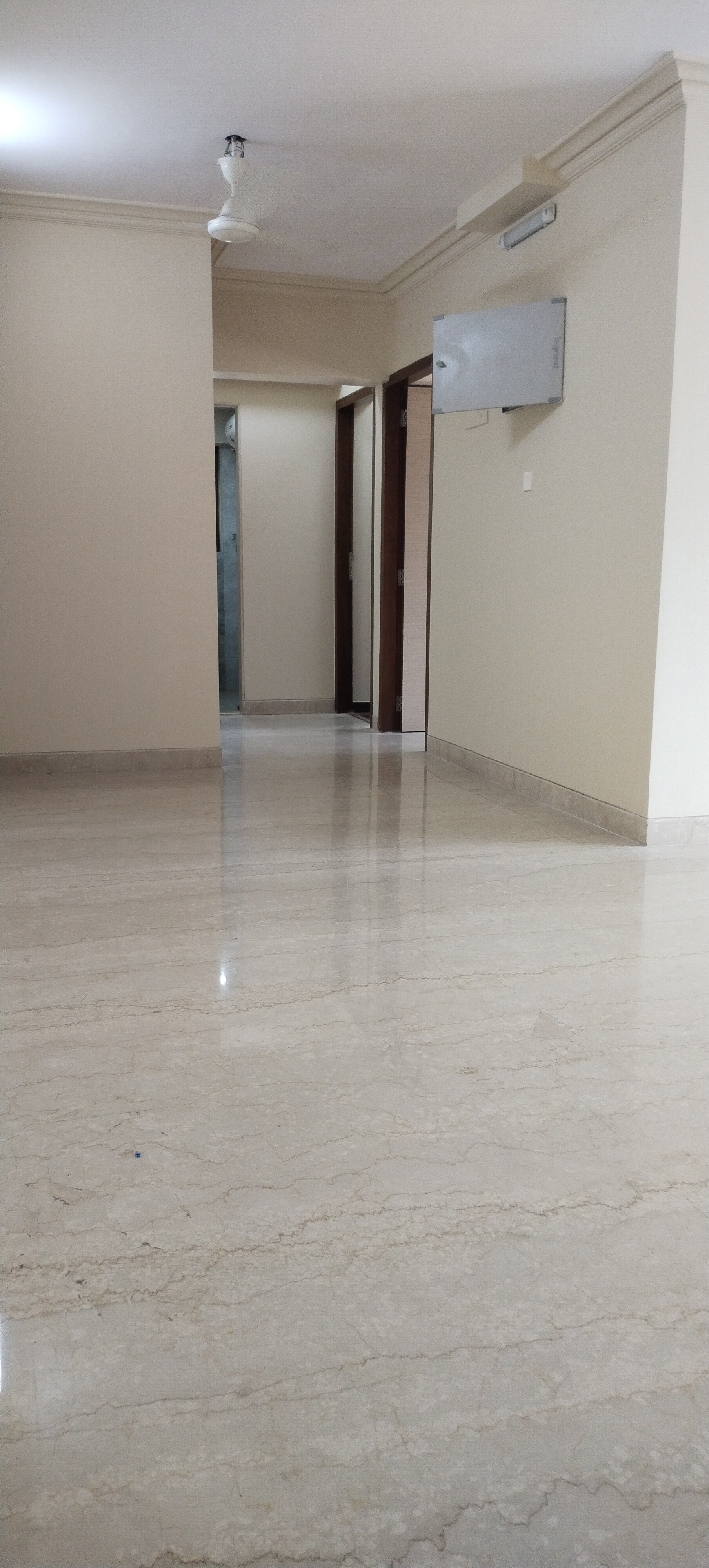 3 BHK + Pooja Room Apartment For Sale in Khar West