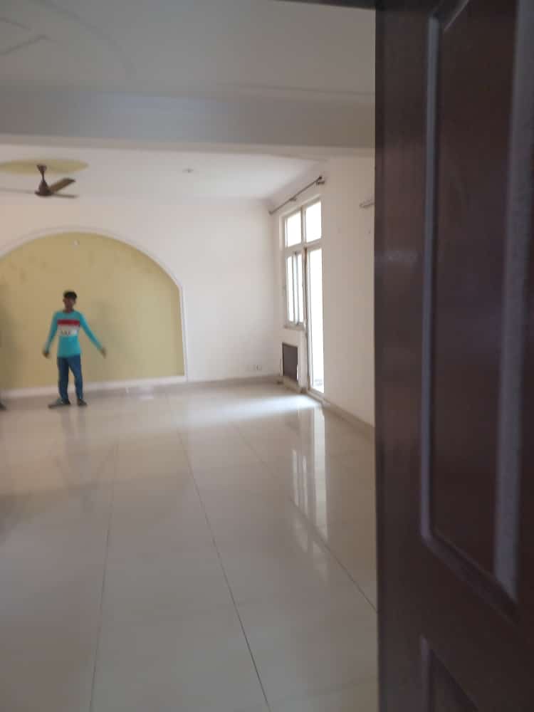 2 BHK Apartment For Sale in Ahinsa Khand 2