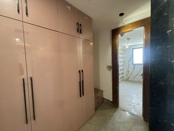 Room in 4 BHK Builder Floor at Sector 7 – for Sale