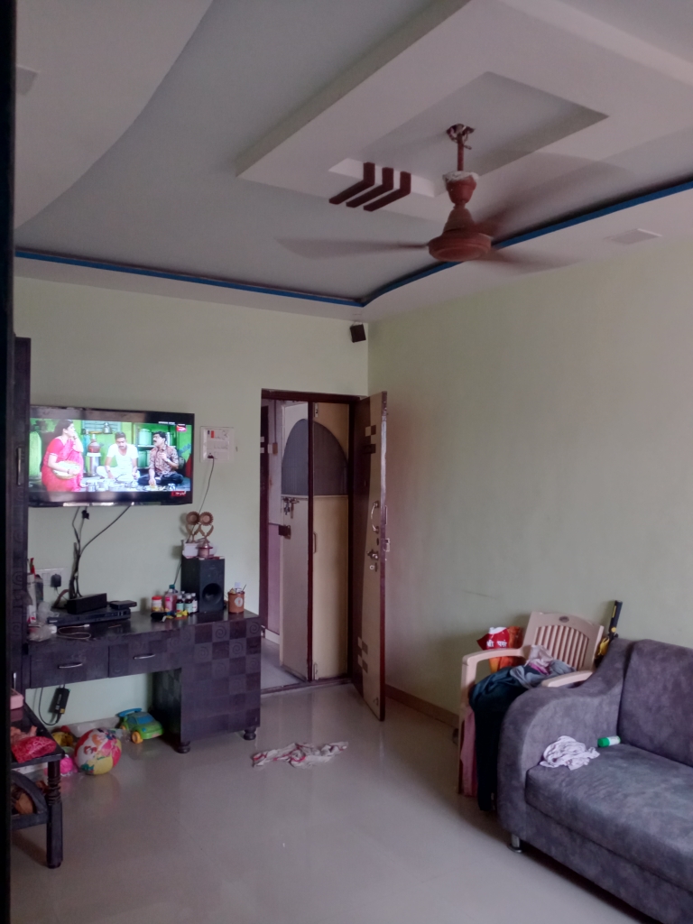 1 BHK + Extra Room Apartment For Sale in Badlapur East