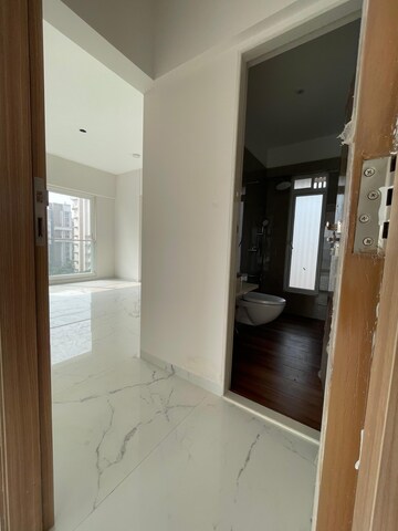 Room in 3 BHK Apartment at Chembur – for Rent