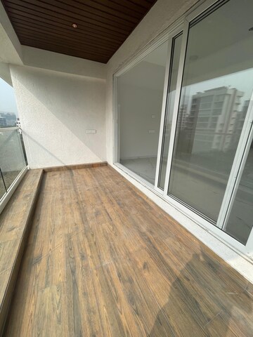 Balcony in 3 BHK Apartment at Chembur – for Rent