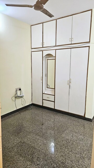 Room in 2 BHK Builder Floor at Hsr Layout – for Rent