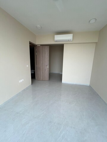 Room in 3 BHK Apartment at One Meraki, Chembur – for Rent