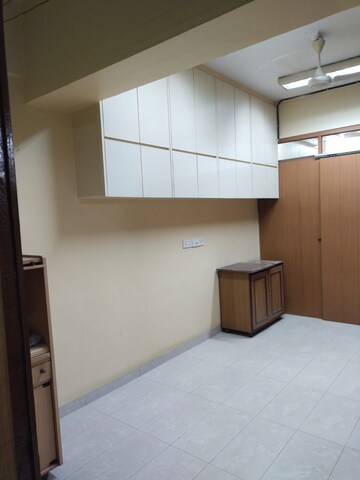 Room in 2 BHK Apartment at Mahim – for Rent