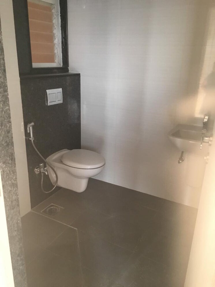 Bathroom, rustomjee-urbania-aurelia 2 Bedroom 665 Sq.Ft. Apartment In Majiwada Thane 7997707