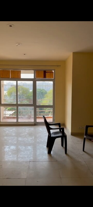 Room in 3 BHK Builder Floor at Piyush Heights, Sector 89 – for Rent