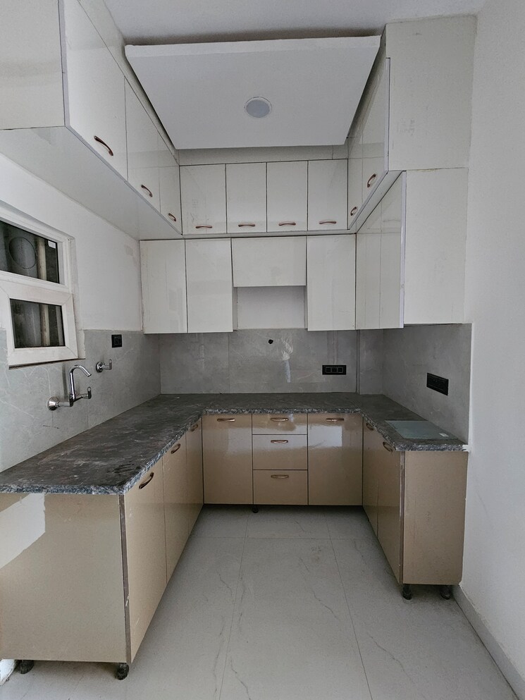 Kitchen, knowledge park v greater noida 2 Bedroom 1050 Sq.Ft. Builder Floor In Knowledge Park V Greater Noida Greater Noida 7997821