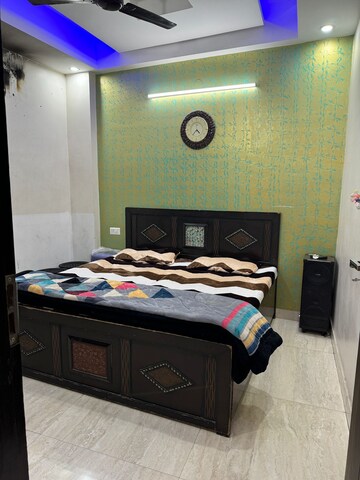 Bedroom in 3 BHK Builder Floor at Sector 7 – for Sale