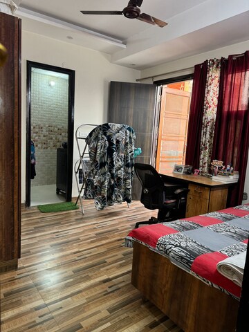 Bedroom in 3 BHK Builder Floor at Sector 7 – for Sale