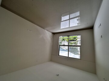 Room in 3 BHK Apartment at Pride Purple Park Astra, Hinjewadi – for Rent