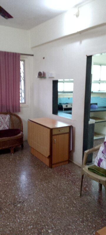 Master Bedroom in 2 BHK Apartment at Jumbo Darshan, Andheri East – for Rent