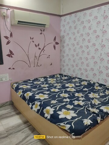 Bedroom in 2.5 BHK Apartment at Padmavati Apartment Mahim, Mahim – for Rent