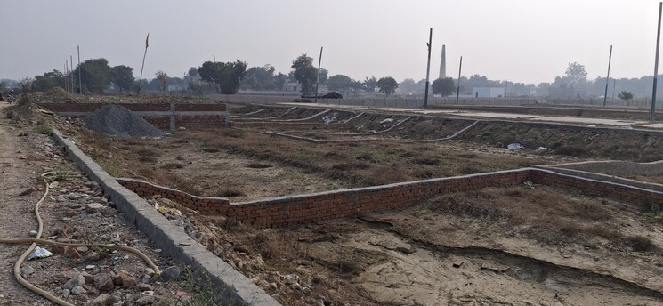 undefined, dhoom manikpur  80 Sq.Yd. Plot In Dhoom Manikpur Greater Noida 7997980