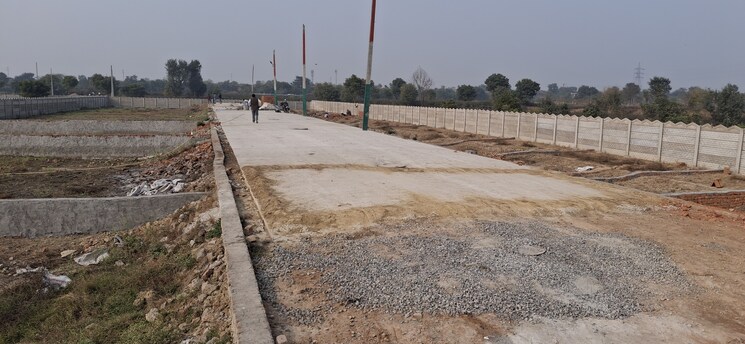 undefined, dhoom manikpur  80 Sq.Yd. Plot In Dhoom Manikpur Greater Noida 7997980