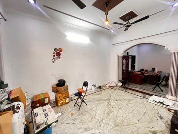 Parking in 2 BHK Independent House at Gomti Nagar – for Rent