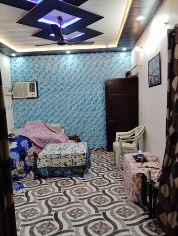 Master Bedroom in 1.5 BHK Apartment at Paschim Vihar – for Rent