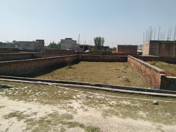 Plot For Resale in Tindola Barabanki  7998071