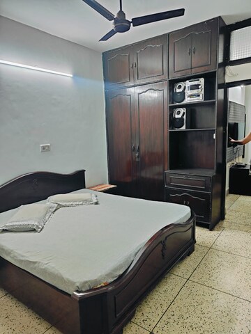 Bedroom in 2.5 BHK Apartment at Paschim Vihar – for Rent