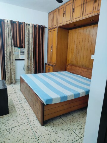 2.5 BHK Apartment For Rent in Paschim Vihar