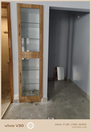Building Lobby in 3 BHK Apartment at Gomti Nagar – for Rent