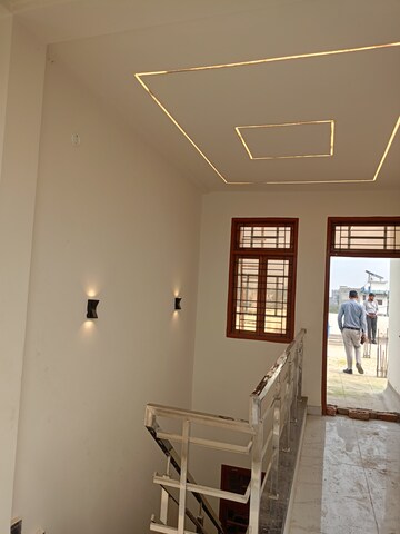 Furnished Amenities in 3 BHK Villa at Gomti Nagar – for Sale