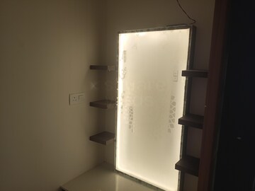 Room in 3 BHK Apartment at Honer Aquantis, Gopanpally – for Rent