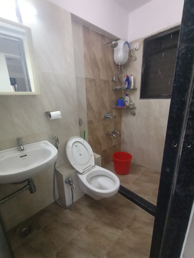 Attached Bathroom, rajaram-sukur-enclave-c-wing 1 Bedroom 610 Sq.Ft. Apartment In Ghodbunder Road Thane 7998113