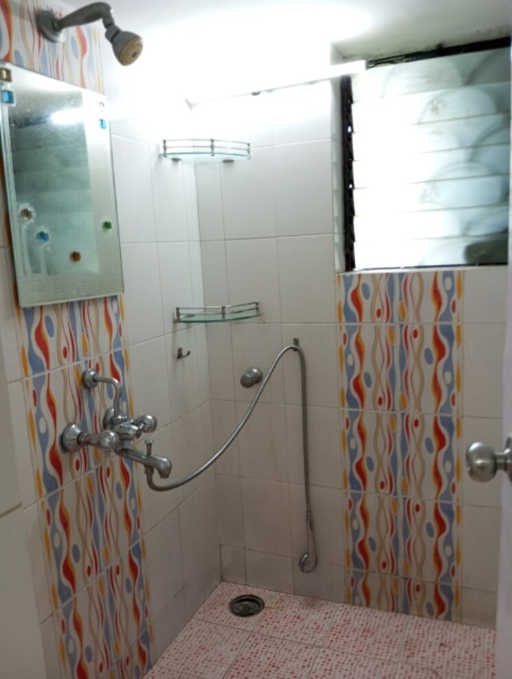 Bathroom, green-meadows-bluilding-2-chs-ltd 1 Bedroom 525 Sq.Ft. Apartment In Kandivali East Mumbai 7998169