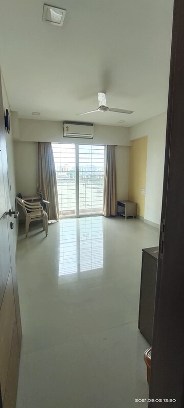 Room in 3 BHK Apartment at Navjeevan – for Rent