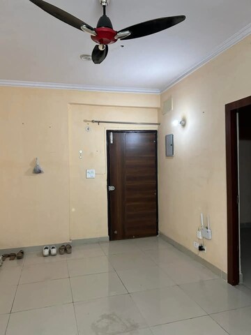 Room in 2 BHK Apartment at Supertech Ecovillage II, Sector 16b Greater Noida – for Sale