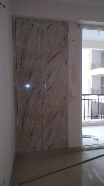 Room in 2 BHK Apartment at Amrapali Terrace Homes, Tech Zone 4 Greater Noida – for Sale